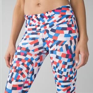 Lululemon | Wunder Under Crop III Capoeira Multi Print Size 6